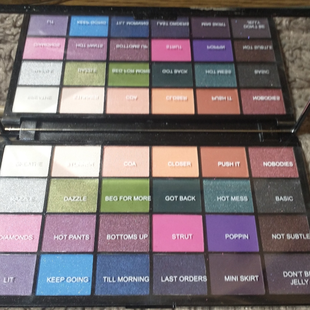 All new makeup bundle - Picture 5 of 5